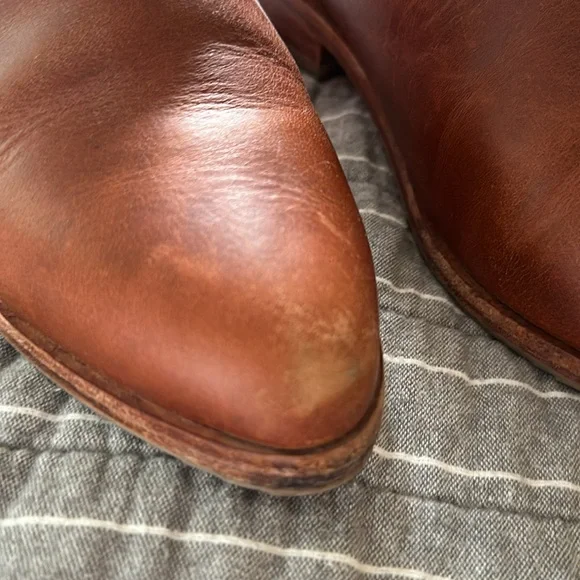 Nisolo Eva Everyday Chelsea Boot - Picture 2 of 4